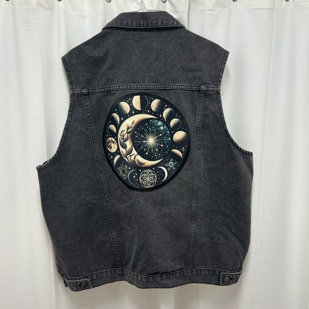 Gray Denim Vest with patchwork - Picture 3 of 3